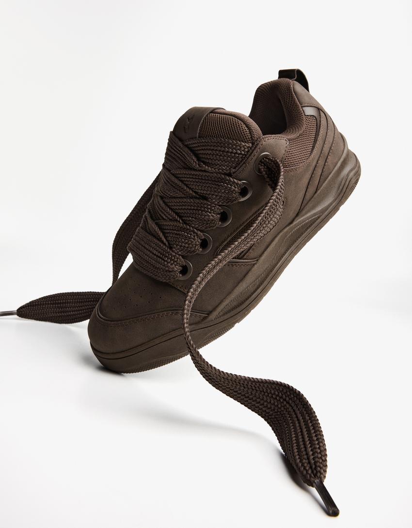 Chunky skater sneakers